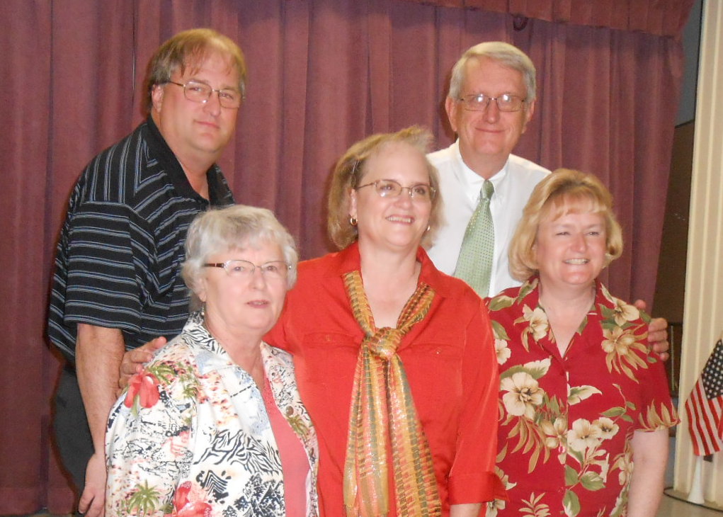 Pat,Julie,Jill,Jim,Tom